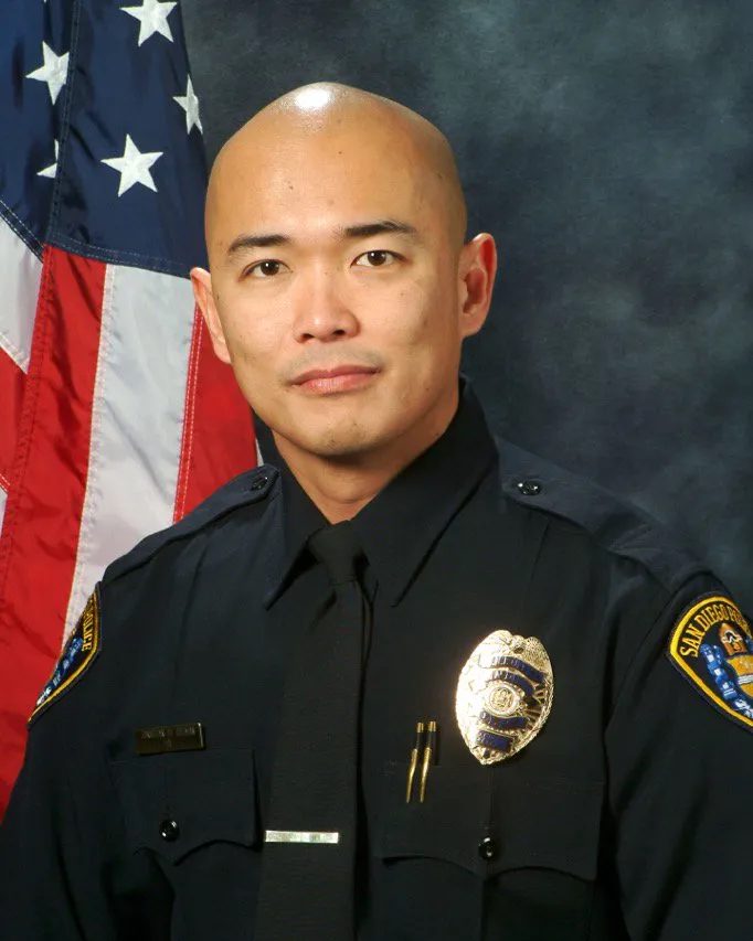 Portrait of Officer Jonathan De Guzman